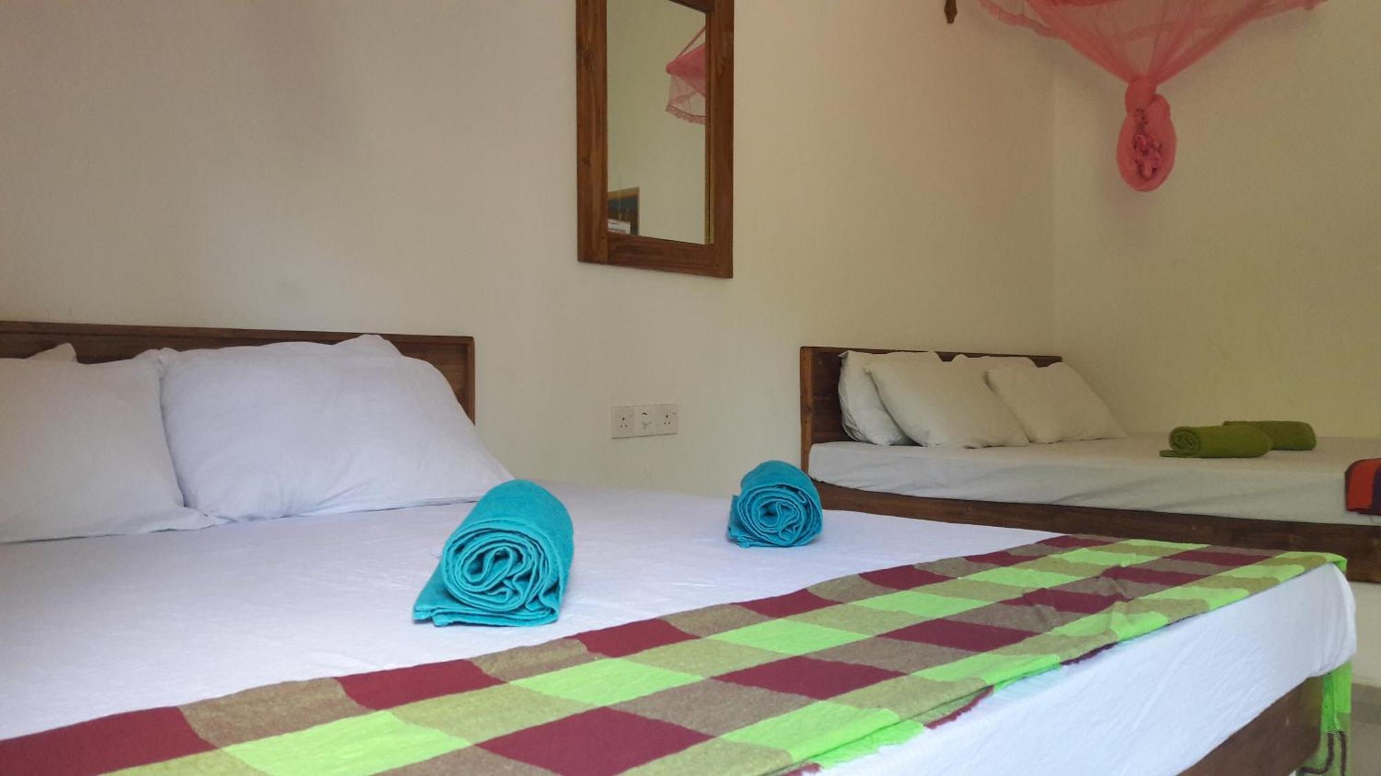 Bed and Breakfast Share Safari House Удавалаве Экстерьер фото